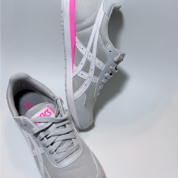 ASICS Women’s Size 8 Gray Pink Sneakers Excellent Condition - Picture 3 of 7
